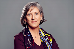 正在必然程度上着大公司对AI变现的垄断地位